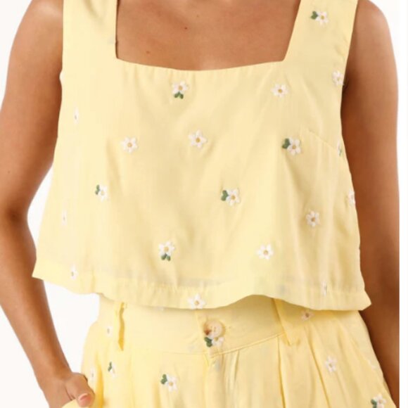 Petal & Pup 2-Piece TIANA SHORT SET - YELLOW - Picture 2 of 8